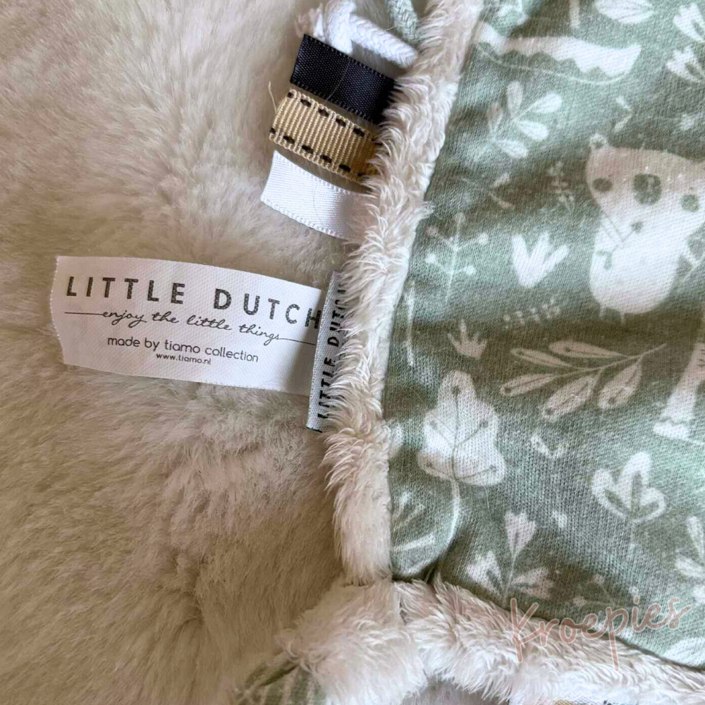 Little Dutch knuffeldoekje konijn groen | Bosdieren patroon
