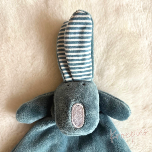 Evora cuddle cloth rabbit blue | White striped