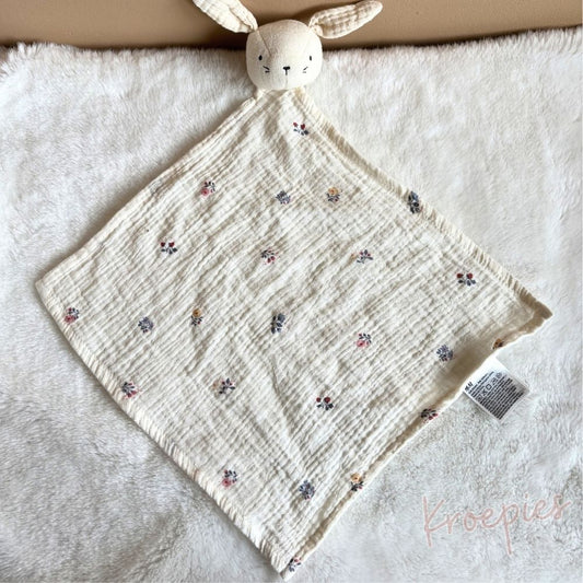 H&M knuffeldoekje konijn bloemenpatroon | Hydrofiel