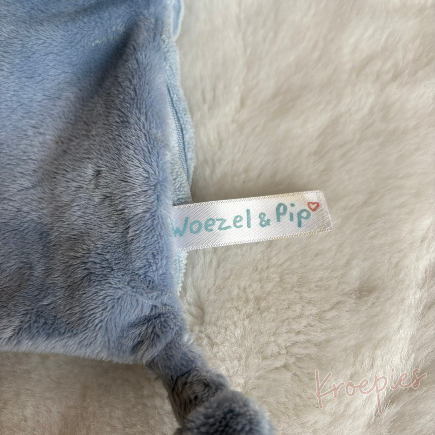 BON TON TOYS knuffeldoekje woezel blauw